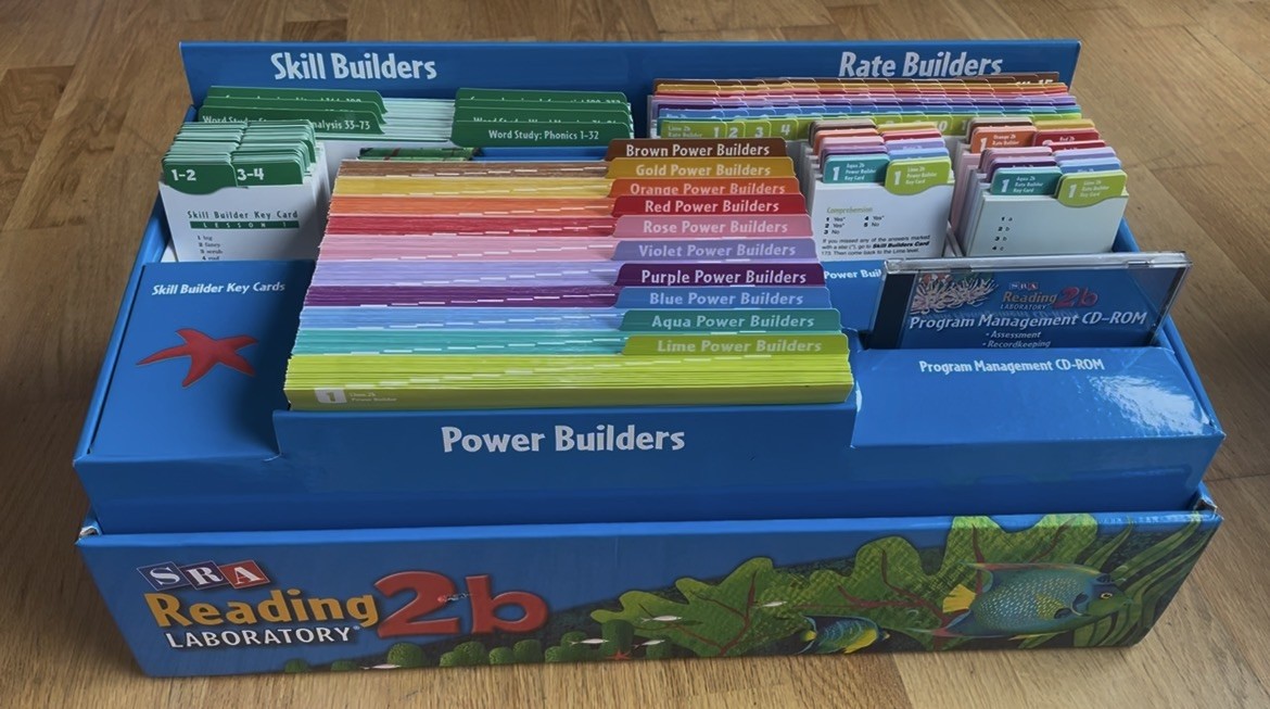 SRA reading laboratory 2B set by Don Parker, 2004 edition – complete