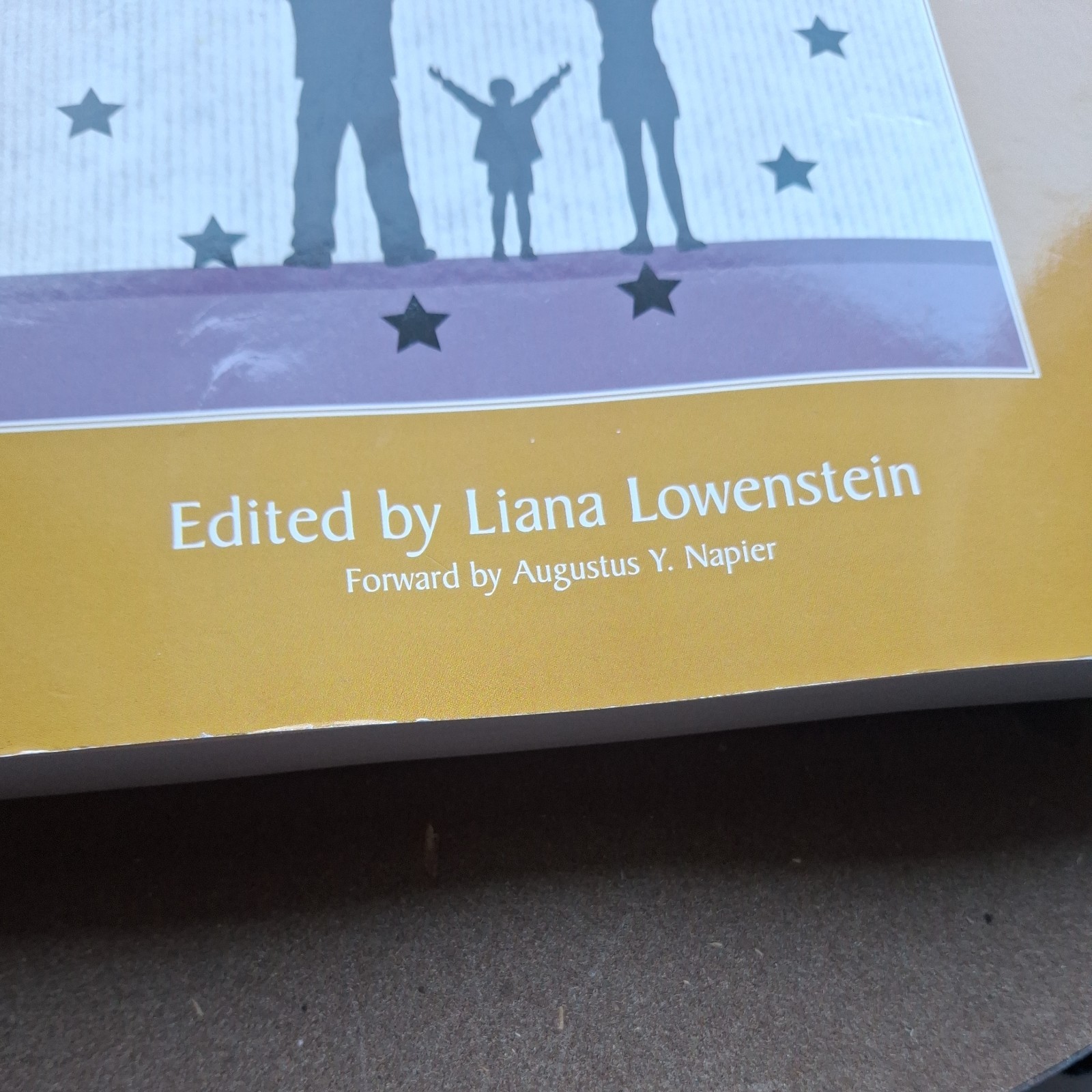 Creative Family Therapy Techniques: Play, Art, and Expressive Activities to Eng,