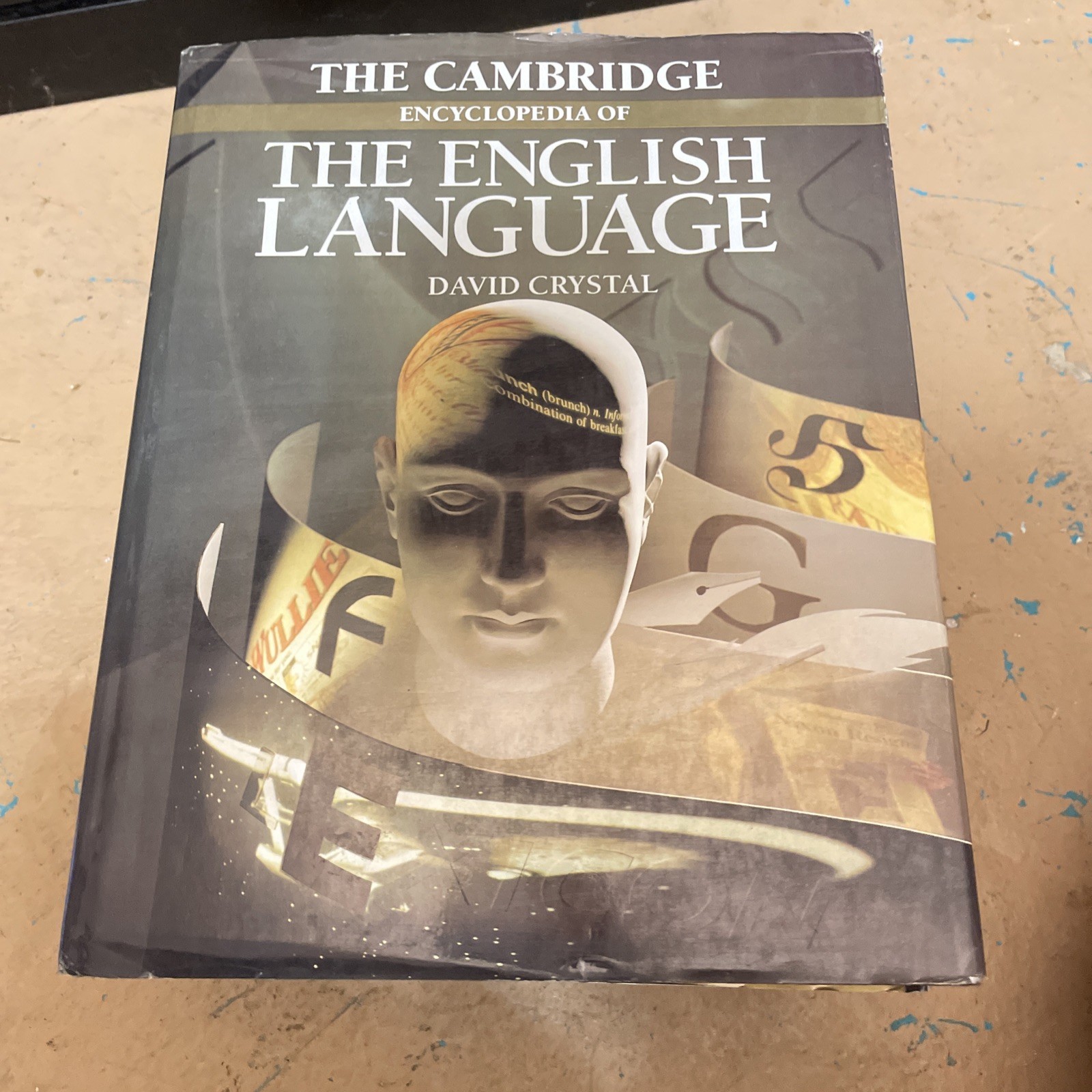 Cambridge Encyclopedia of the English Language by David Crystal (1995,…