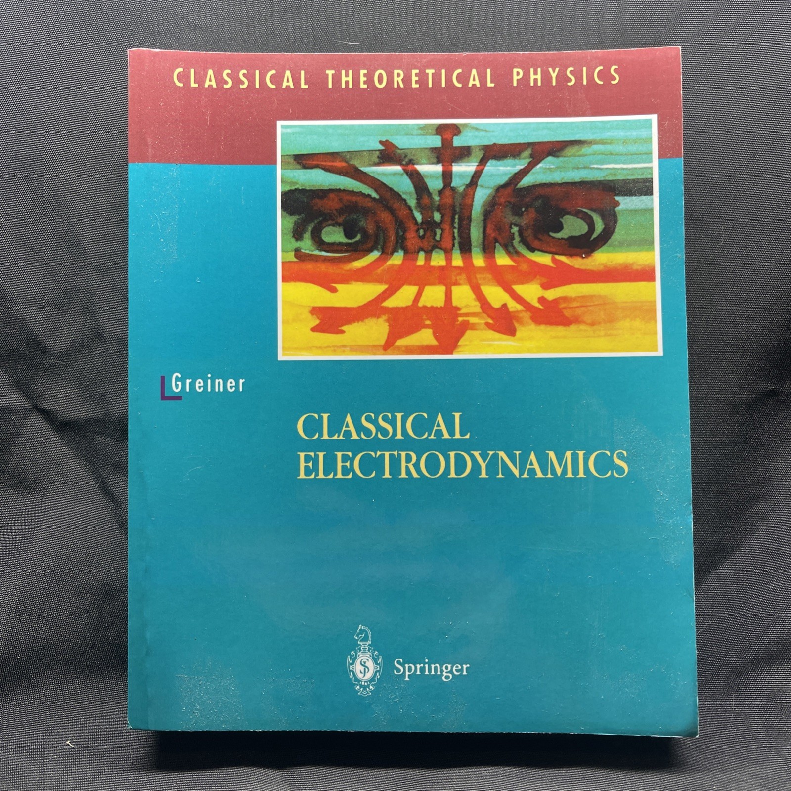 Classical Theoretical Physics Ser.: Classical Electrodynamics by Walter Greiner
