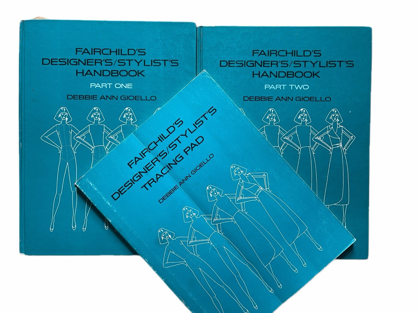 Fairchilds Designer Stylist Handbook With Tracing Pad by Debbie Ann Gioello