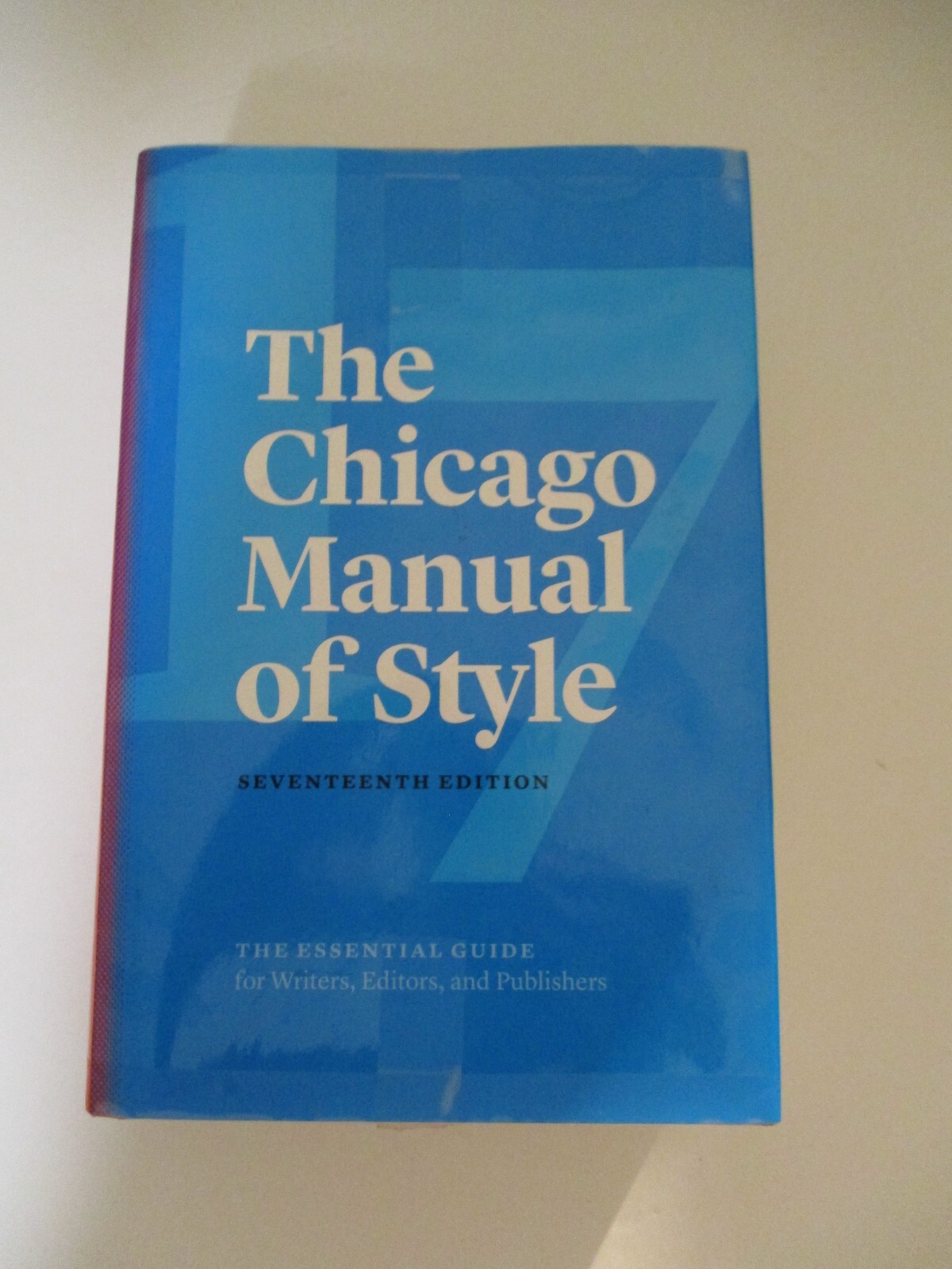 THE CHICAGO MANUAL OF STLE 17TH ED