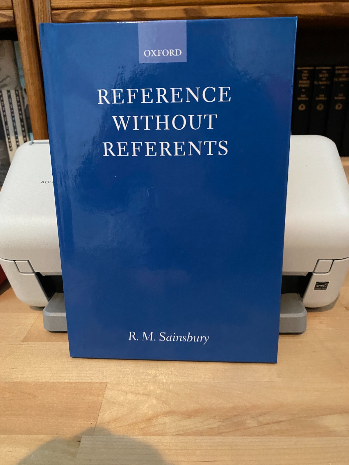 R.M. Sainsbury: Reference without Referents, hardcover, new, F/F