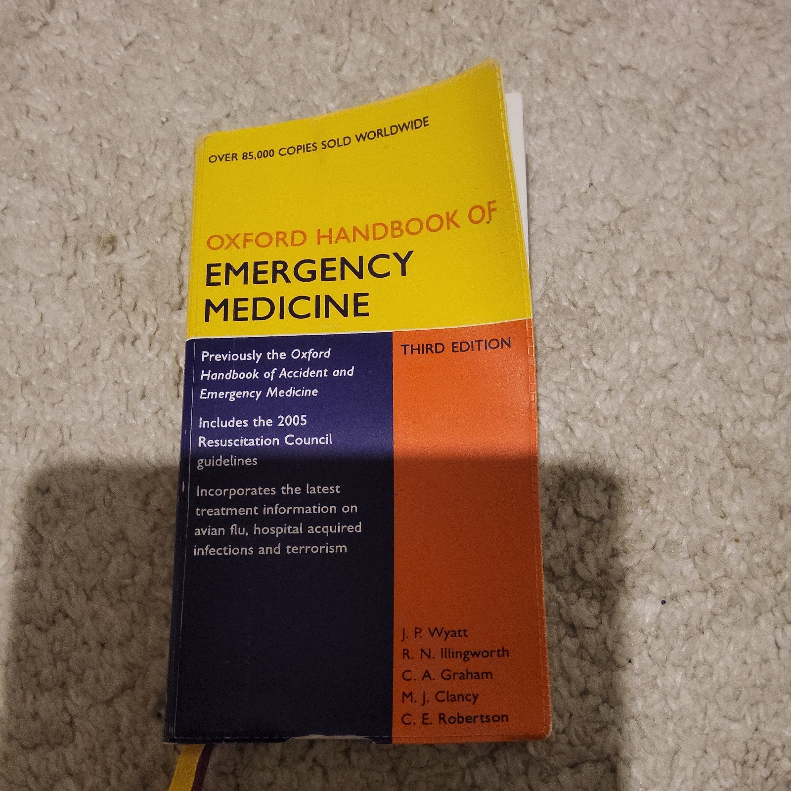 Oxford Handbooks Ser.: Oxford Handbook of Emergency Medicine by Colin Graham,…