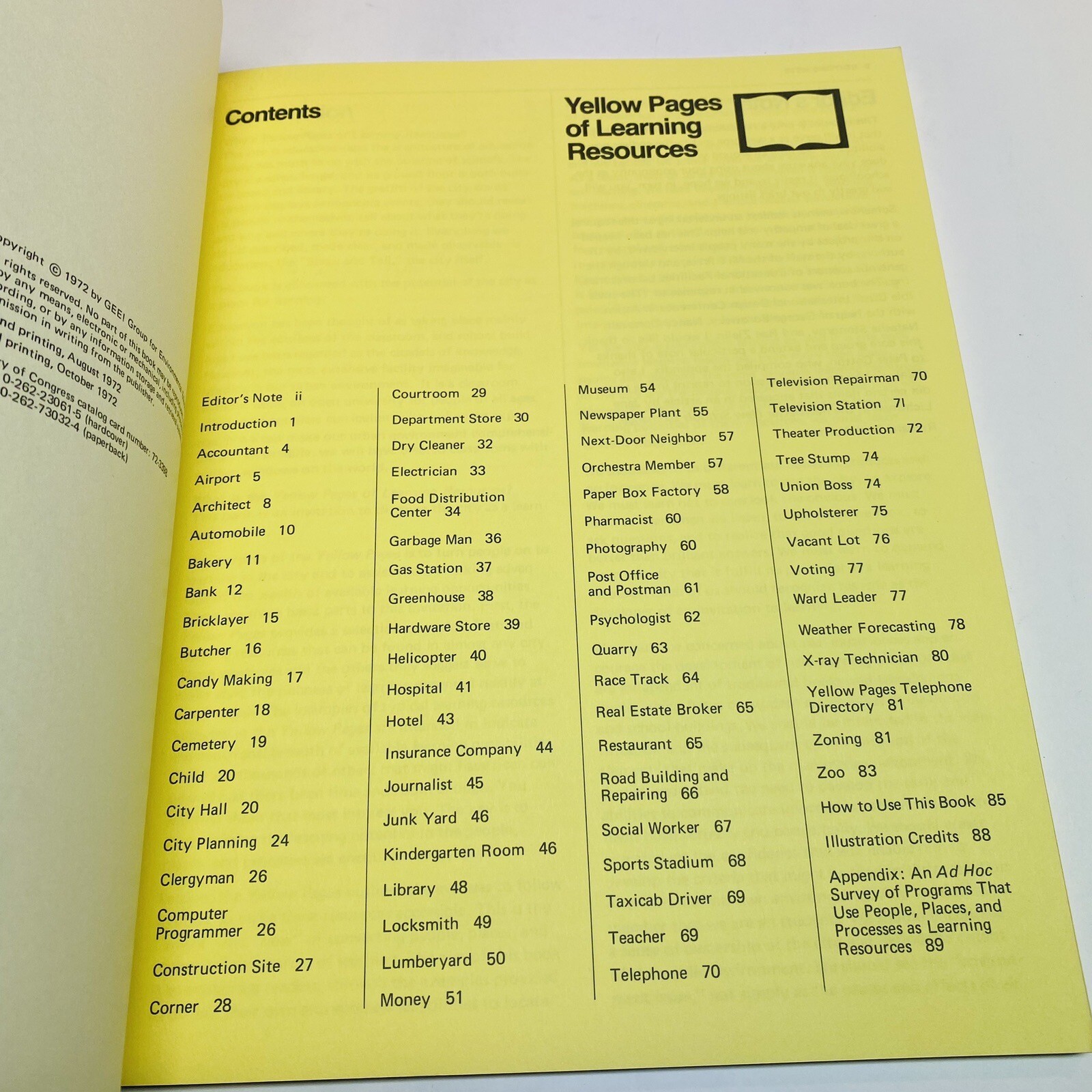 Yellow Pages of Learning Resources Soft Cover Area Code 800 1972 Vtg