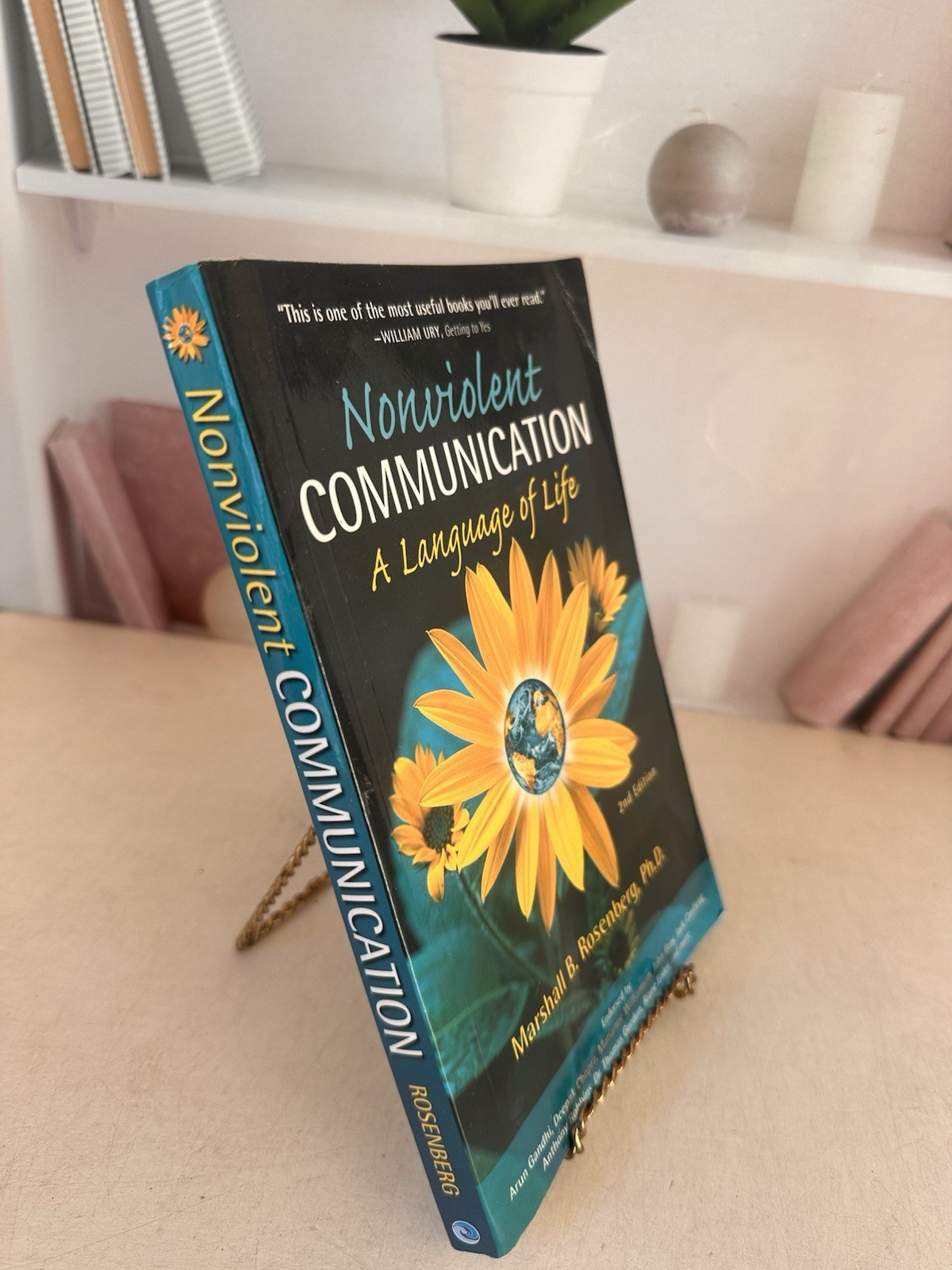 Nonviolent Communication Guides: Language of Life by Marshall B. Rosenberg PB