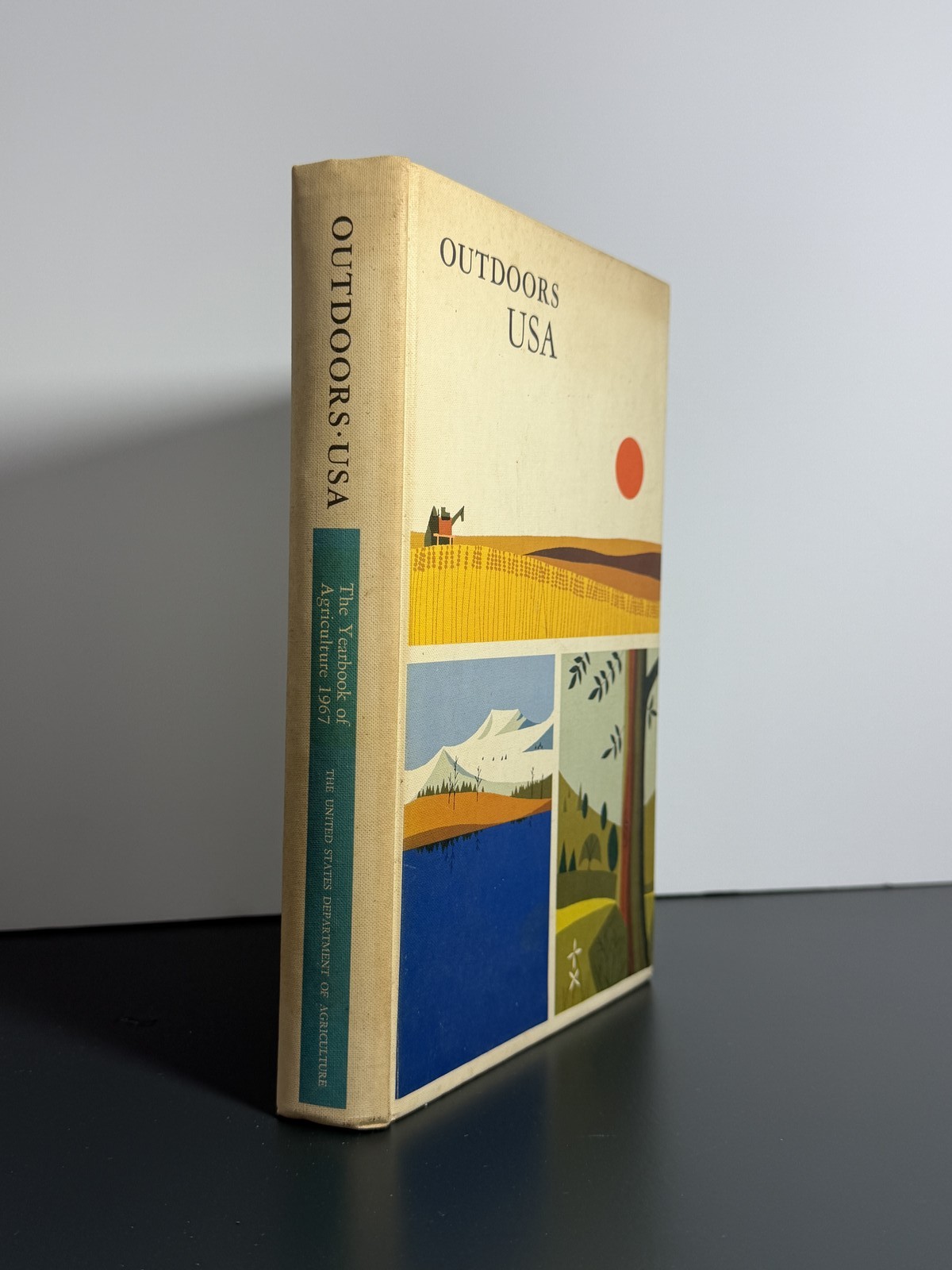 Outdoors USA The Yearbook of Agriculture 1967 Hardcover USDA Vintage John G. Dow