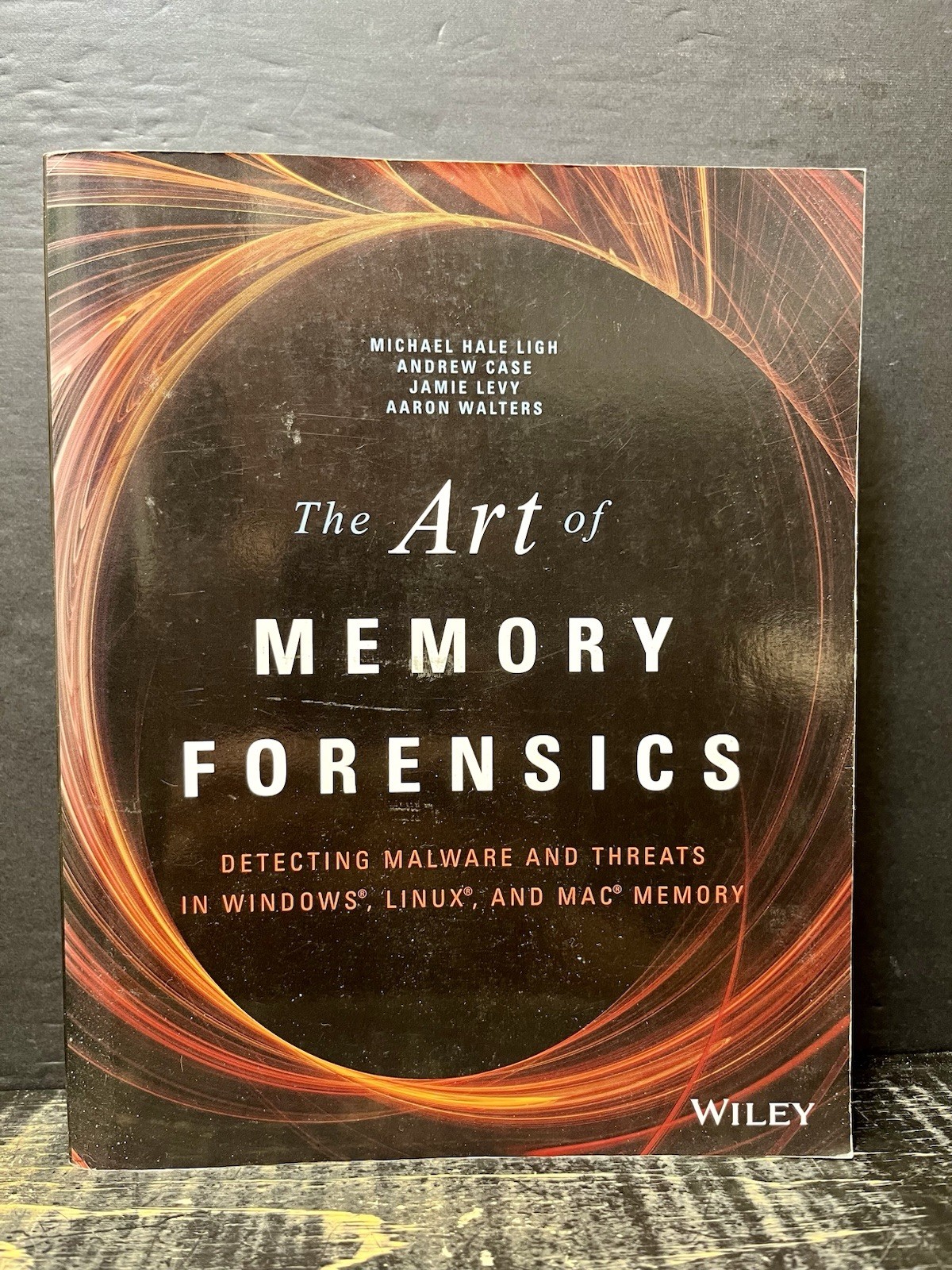 Art of Memory Forensics : Detecting Malware and Threats 2014 Sftcvr Near Fine Z1
