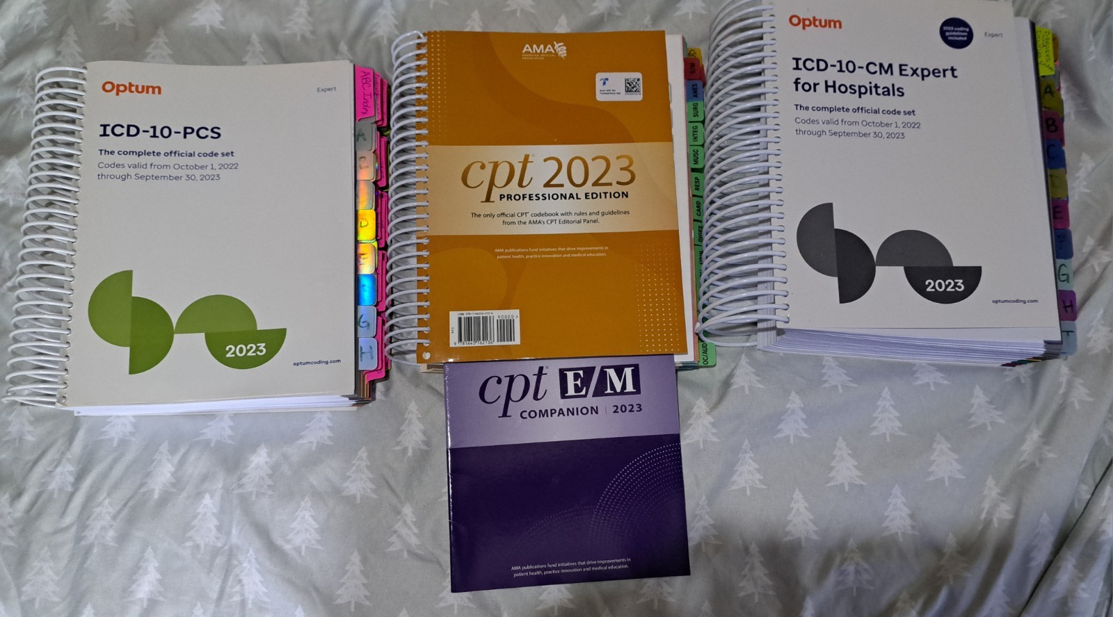 Used OPTUM 2023 MEDICAL CODING BOOKS, icd10, Cpt Hcpcs.
