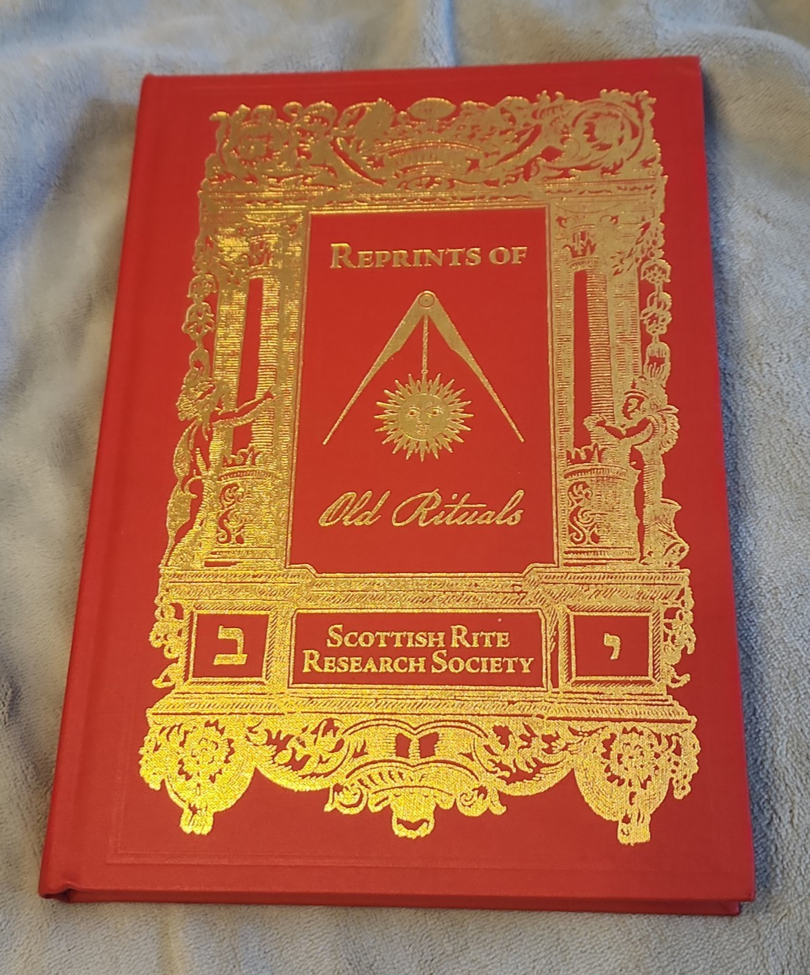 Freemasonry, Reprints Of Rituals Of Old Degrees, De Hoyos, 2015, Brand New.