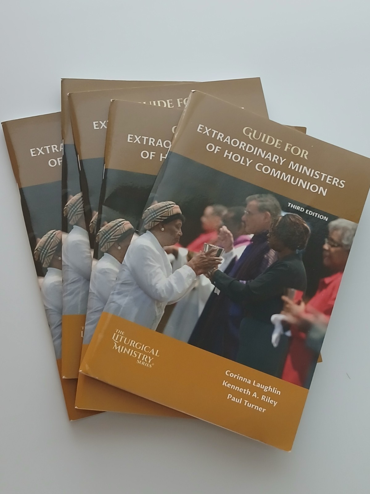 Lot of 5 Guide for Extraordinary Ministers of Holy Communion Booklet 3rd Edition