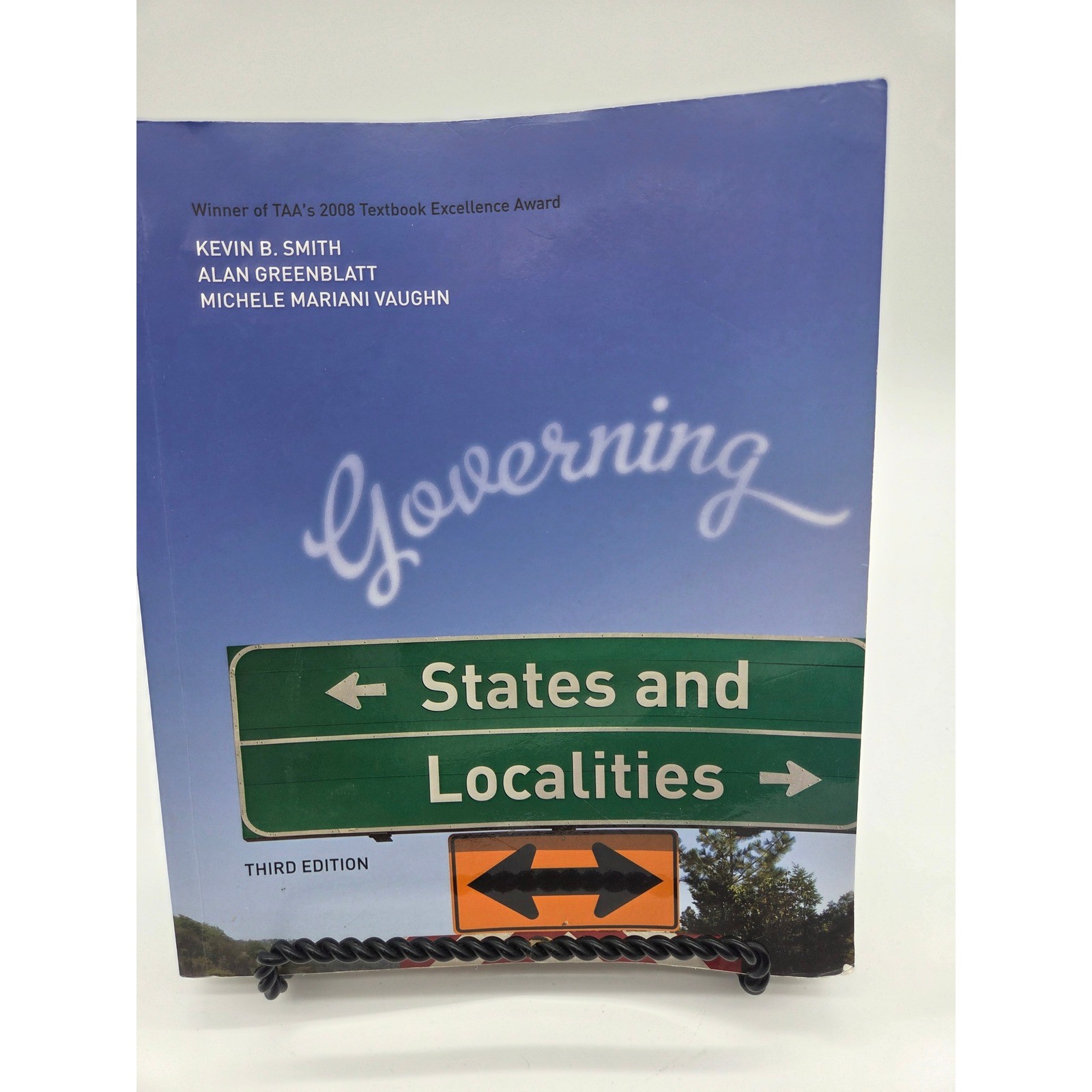 CQ Press Governing States and Localities 3rd Ed Blue Paperback Political Science