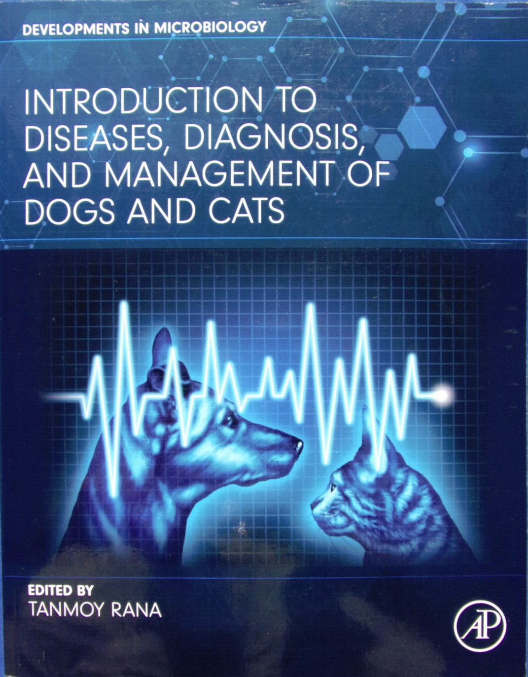 Introduction to Diseases, Diagnosis, and Management of Dogs and Cats~Paperback