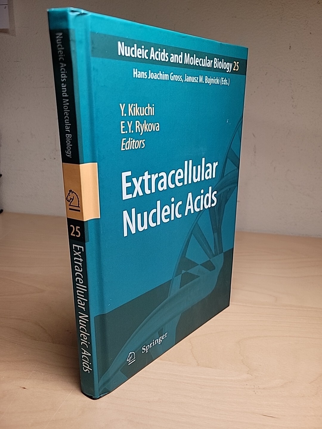 Nucleic Acids and Molecular Biology Extracellular Nucleic Acids Y Kikuchi Rykova