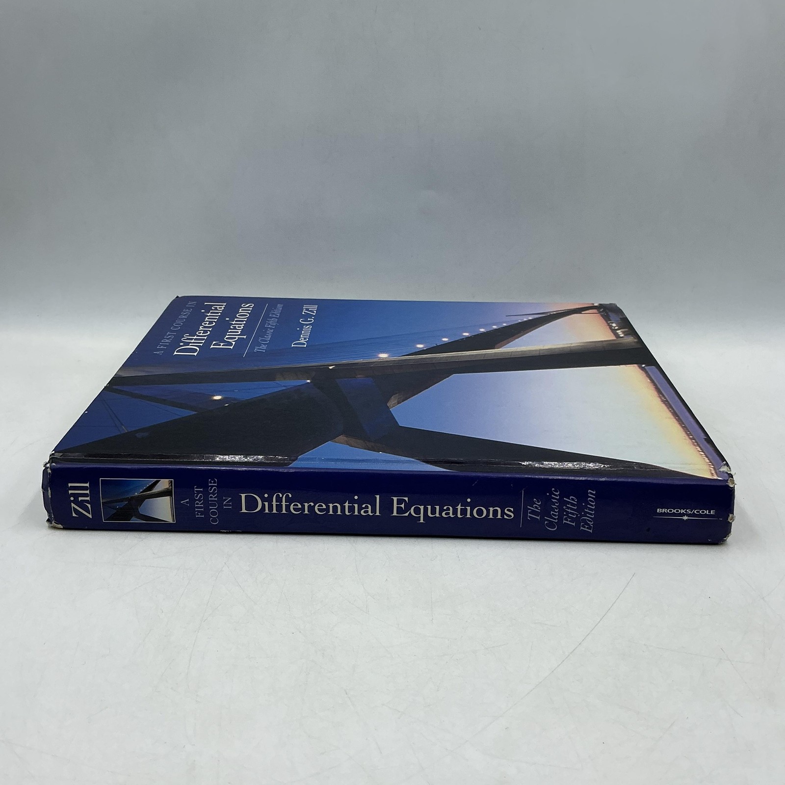 First Course In Differential Equations Dennis G Zill Brooks/Cole HC Blue 2001