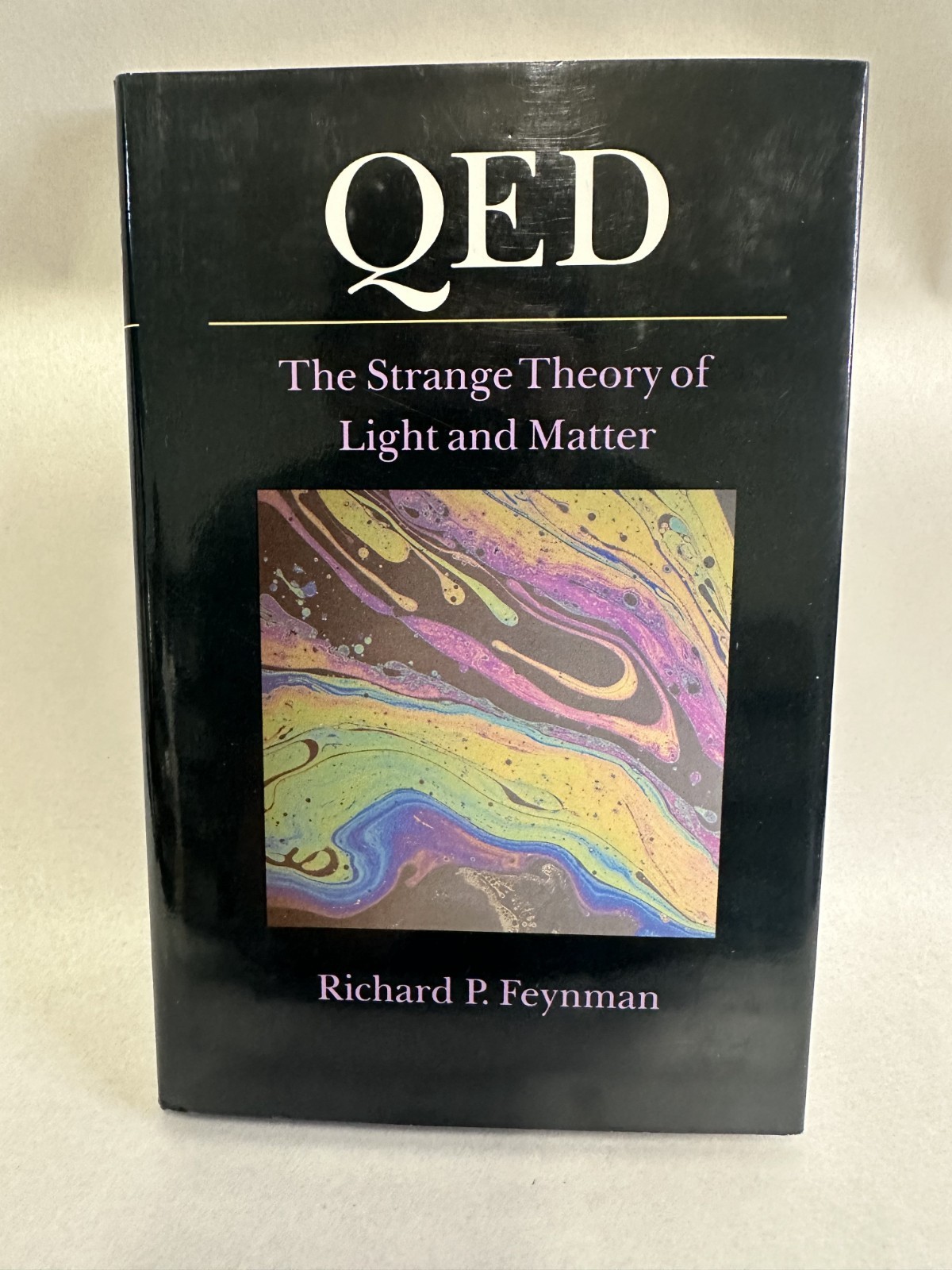 QED: The Strange Theory of Light and Matter by Richard P. Feynman HARDCOVER