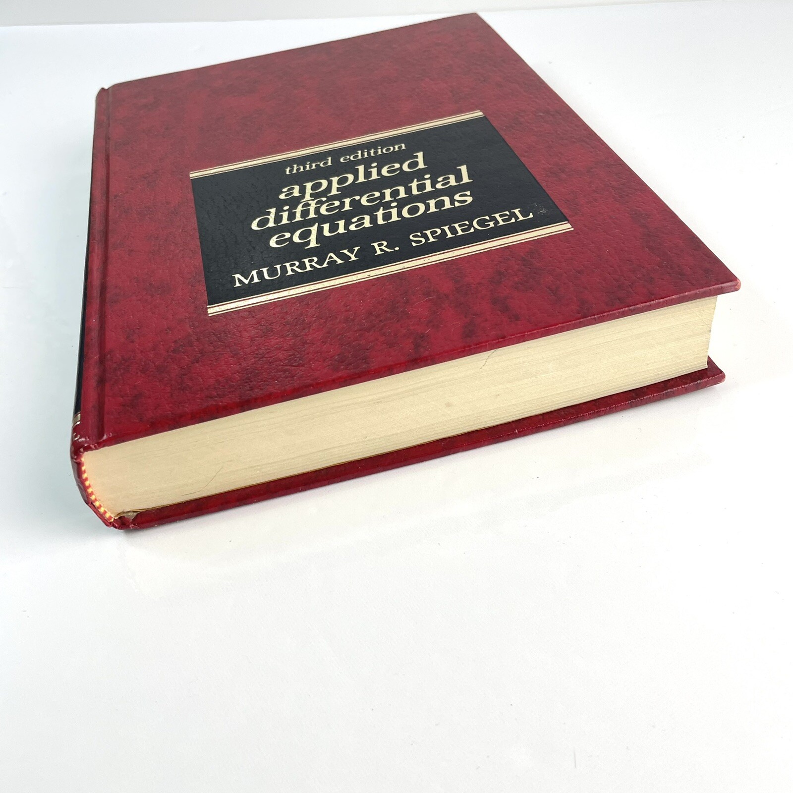 Applied Differential Equations, 3rd Edition Murray R. Spiegel HC 1981