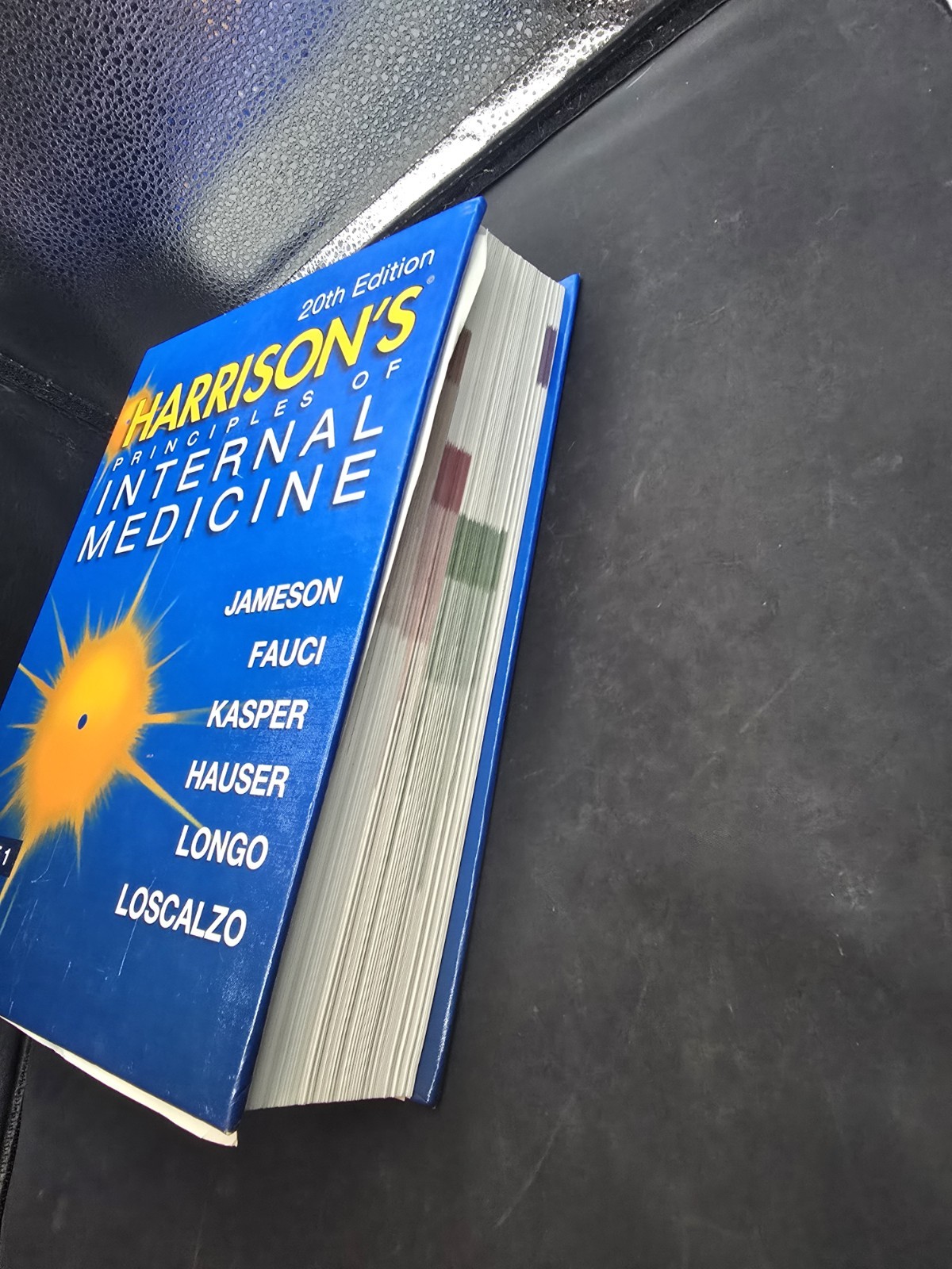 Harrison’s Principles of Internal Medicine 20th Edition Vol 1 No mark but worn