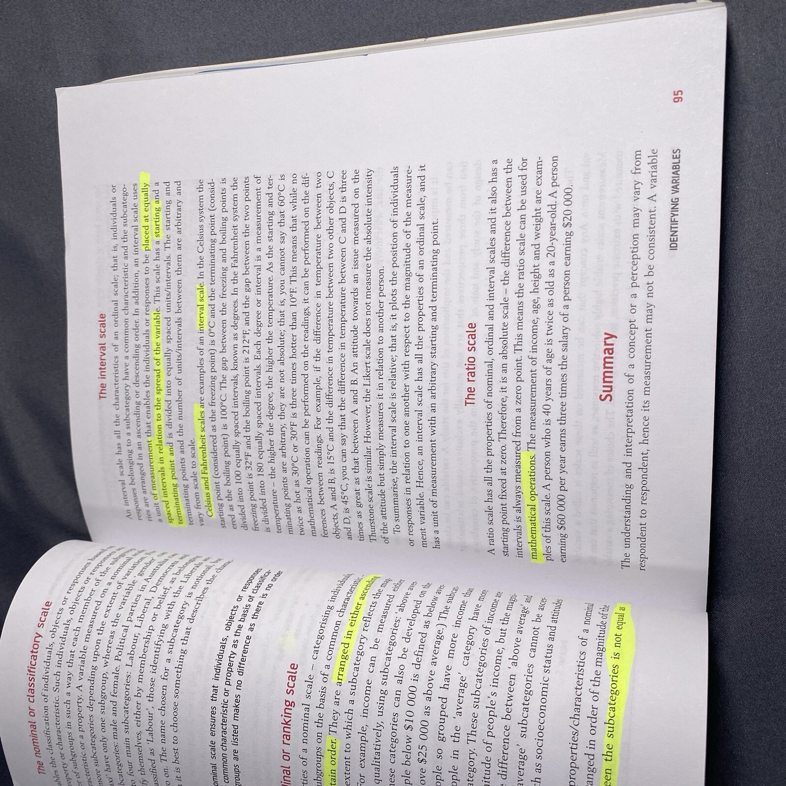 Research Methodology : A Step-By-Step Guide for Beginners by Ranjit Kumar (2014,